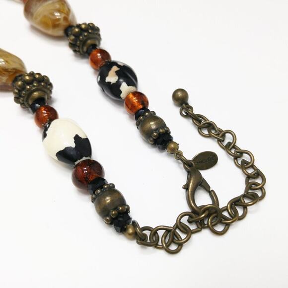 Chico’s Green Enamel Pendant Beaded Necklace Lucite Faux Stone 20 Inch - Picture 10 of 13